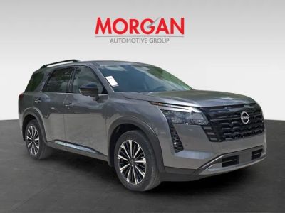 2026 Nissan Pathfinder — side profile view