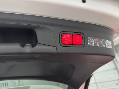 2026 Mercedes-Benz GLE — photo 28 view
