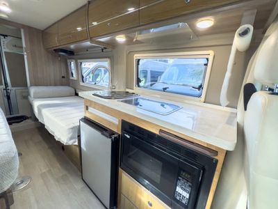 2020 Winnebago TRAVATO - Photo 6