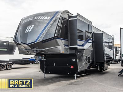 2026 Grand Design Momentum — side profile view