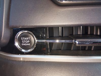 2024 Mitsubishi Outlander - Photo 21