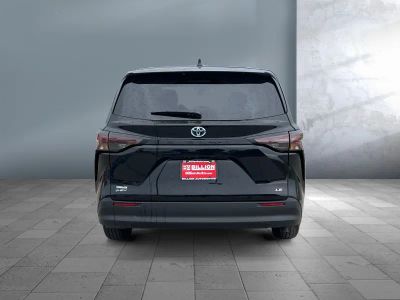 2025 Toyota Sienna - Photo 4