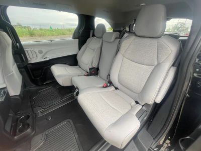 2025 Toyota Sienna - Photo 12