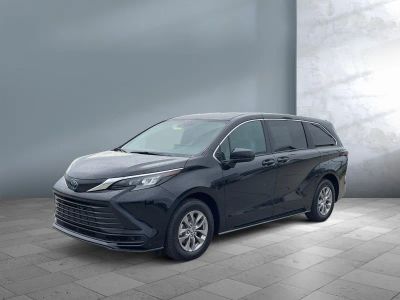 2025 Toyota Sienna - Photo 1