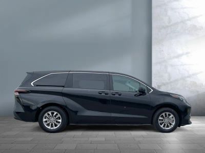 2025 Toyota Sienna - Photo 6
