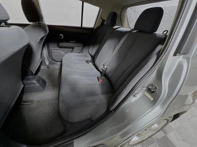 2012 Nissan Versa — photo 22 view