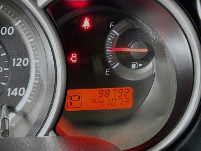 2012 Nissan Versa — photo 17 view