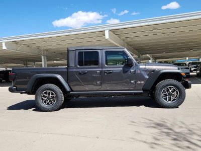 2026 Jeep Gladiator — side profile view