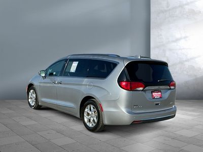 2019 Chrysler Pacifica - Photo 4