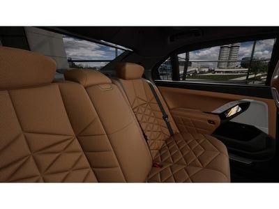 2026 BMW 7 Series — photo 12 view