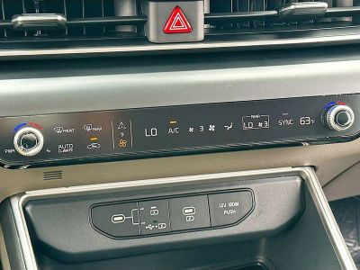 2026 Kia Carnival — photo 16 view