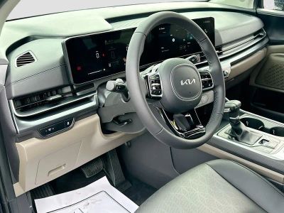 2026 Kia Carnival — photo 9 view