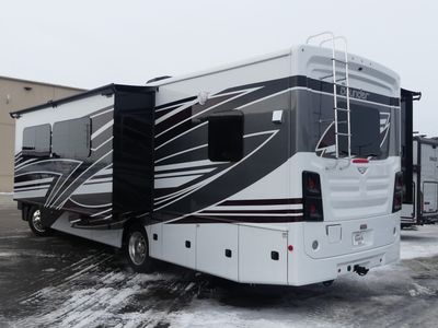 2026 Fleetwood Bounder - Photo 3