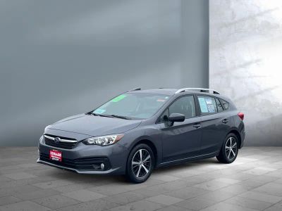 2022 Subaru Impreza — front three-quarter view