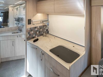 2024 Leisure Travel Vans Wonder - Photo 18
