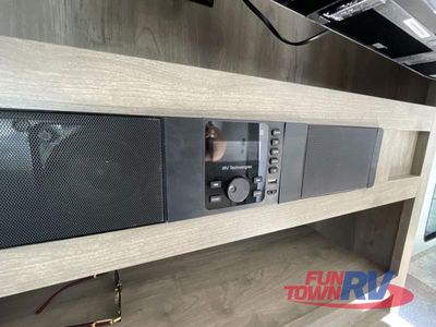 2025 Palomino Puma - Photo 21