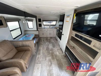 2025 Palomino Puma - Photo 12