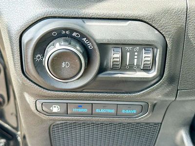 2022 Jeep Wrangler — photo 10 view