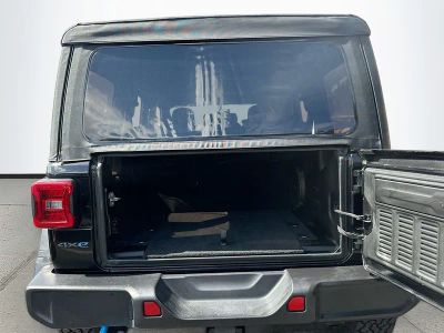 2022 Jeep Wrangler — photo 25 view
