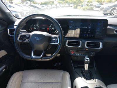 2024 Ford Mustang - Photo 12