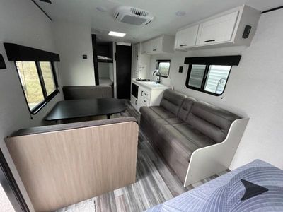 2026 Jayco Jay Flight SLX — photo 9 view