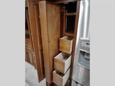 2014 Itasca Ellipse — photo 40 view
