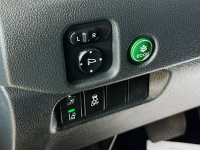 2022 Honda Pilot — photo 8 view