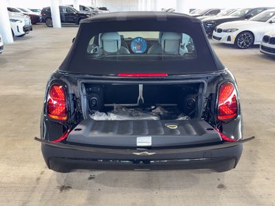 2026 MINI Convertible - Photo 12