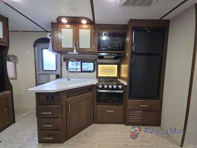 2019 Prime Time RV Avenger - Photo 15