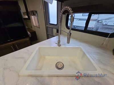 2019 Prime Time RV Avenger - Photo 16
