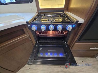2019 Prime Time RV Avenger - Photo 18