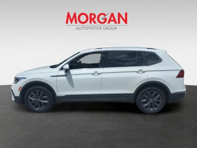 2022 Volkswagen Tiguan — photo 8 view
