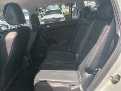 2022 Volkswagen Tiguan — photo 15 view