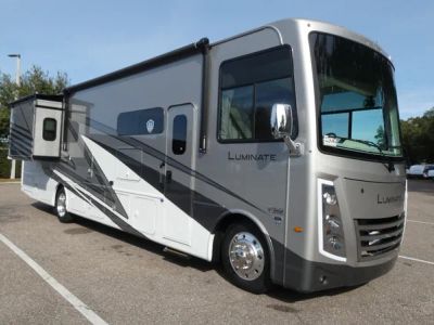 2026 Thor Motor Coach Luminate - Photo 1