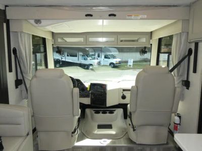 2026 Thor Motor Coach Luminate - Photo 13