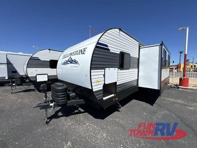 2026 Gulf Stream RV Yellowstone Classic - Photo 2