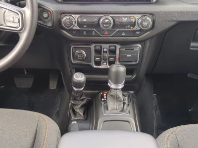 2026 Jeep Wrangler — photo 21 view