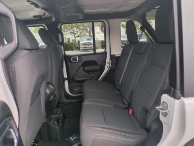 2026 Jeep Wrangler — photo 16 view