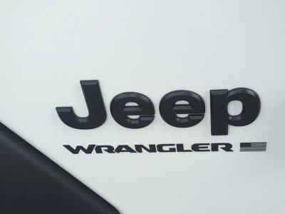 2026 Jeep Wrangler — photo 14 view