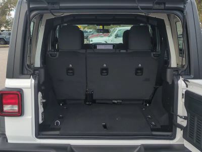 2026 Jeep Wrangler — photo 15 view