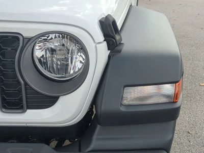 2026 Jeep Wrangler — photo 10 view