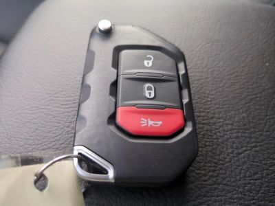 2026 Jeep Wrangler — photo 31 view