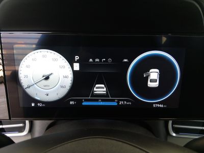 2024 Hyundai Elantra — photo 14 view