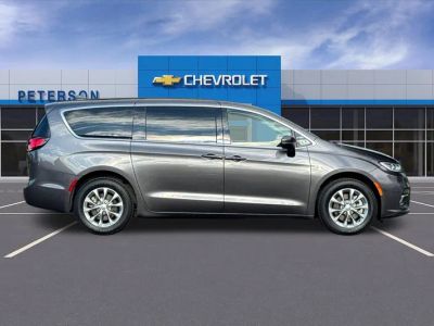 2023 Chrysler Pacifica — rear three-quarter view