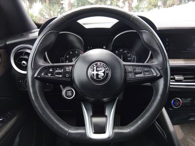 2022 Alfa Romeo Stelvio - Photo 12