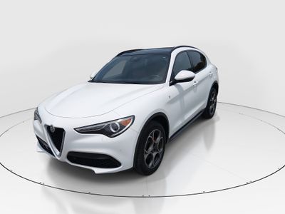2022 Alfa Romeo Stelvio - Photo 3