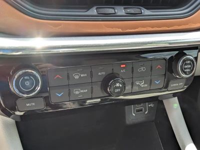 2022 Jeep Compass — photo 25 view
