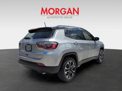 2022 Jeep Compass — photo 8 view