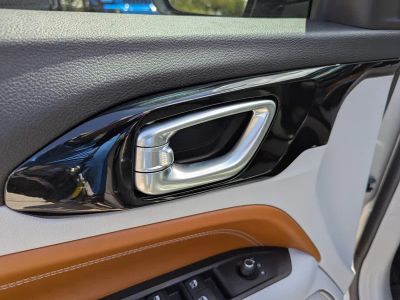 2022 Jeep Compass — photo 18 view