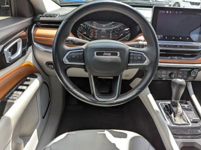 2022 Jeep Compass — photo 13 view